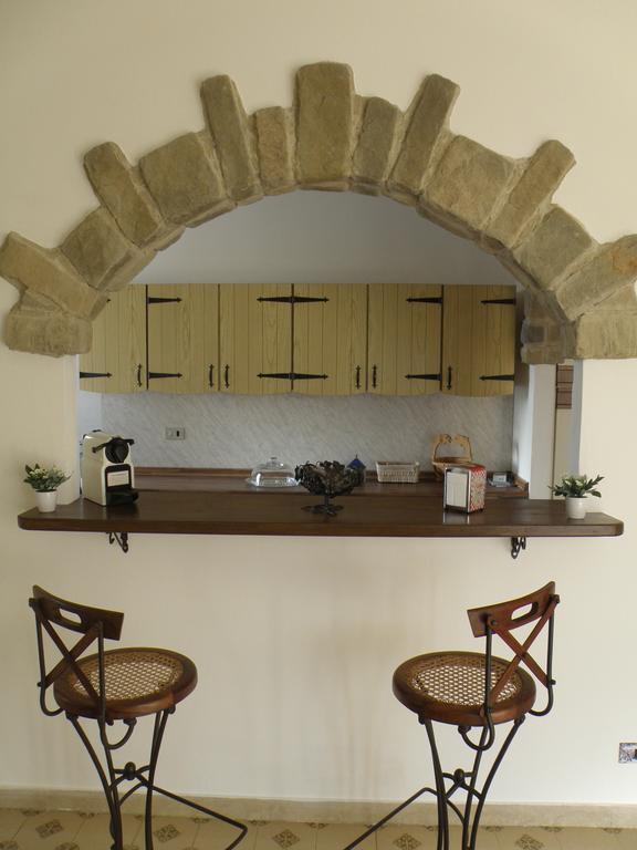 B&B Villa Mirella Casnate Con Bernate Bagian luar foto