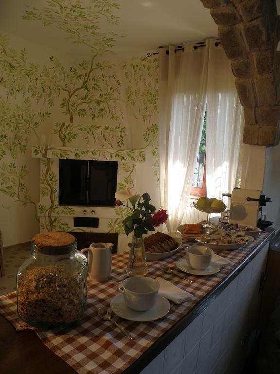 B&B Villa Mirella Casnate Con Bernate Bagian luar foto
